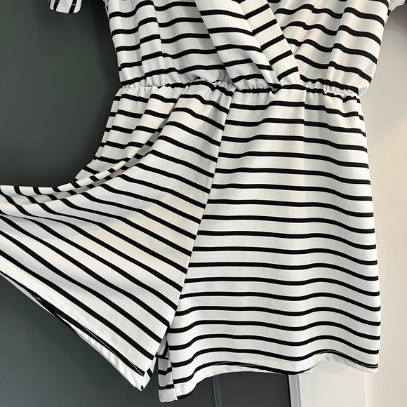 BOUTIQUE bought striped romper - Picture 3 of 5